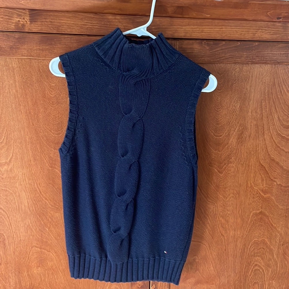 Tommy Hilfiger Blue cable knit sleeveless sweater size large